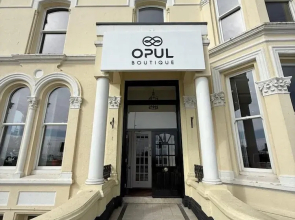 Opul Boutique
