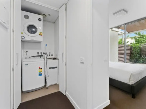 Tranquil 1-bed Apartment With Courtyard, Pool, BBQ