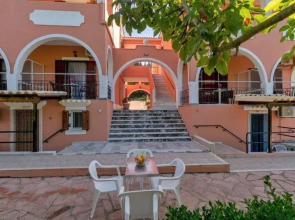Fondas Apartments