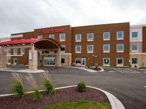 AmericInn by Wyndham Waupun