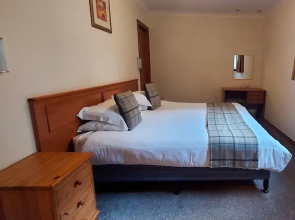 Loch Rannoch Highland Club Red Squirrel Lodge 08