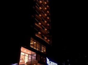 Griffin Hotel and Suites