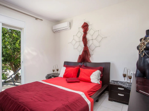 Villa Marilia - Lux home near Beach