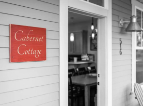 Cabernet Cottage & Carriage House #8CH