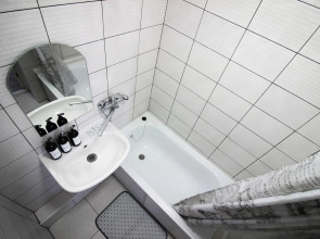 Апартаменты Максимум, пр-т. Дзержинского, д. 240