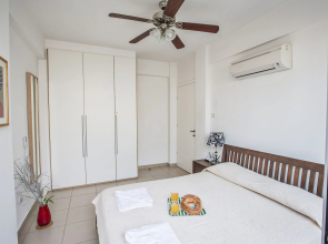 Linda Braker Esprit Villas