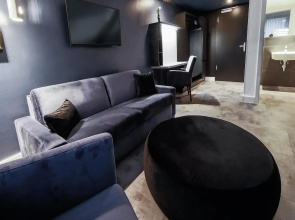Lindemann's Hotel