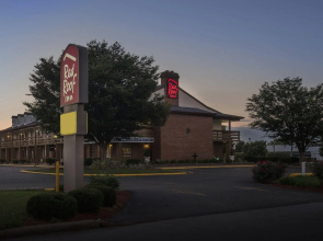 Red Roof Inn Uhrichsville