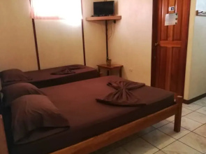 Cabinas Carolina & Restaurante
