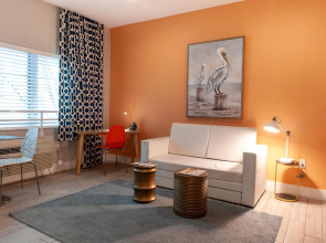 Oceanside Hotel and Suites