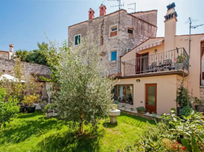 Villa Carera