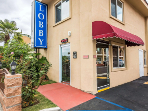 Rodeway Inn & Suites Bellflower