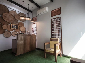 Jong Lux Pak Dee