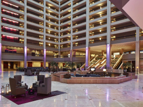 Renaissance Atlanta Waverly Hotel & Convention Center