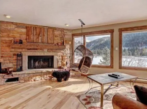 1710 the Willows Condo
