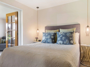 Stonewell Cottages & Vineyards