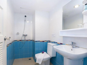 Отель On Hotel Phuket