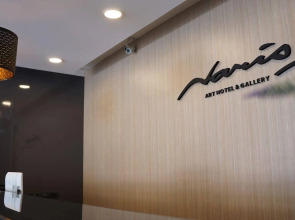 Naris Art Hotel