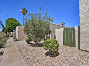 3 Mi to Mill Ave: Central Condo w/ Patio in Tempe