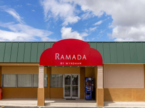 Ramada by Wyndham Rome / Verona