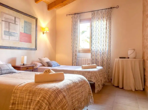 House With 2 Bedrooms in Ses Salines, With Pool Access, Enclosed Garden and Wifi Near the Beach