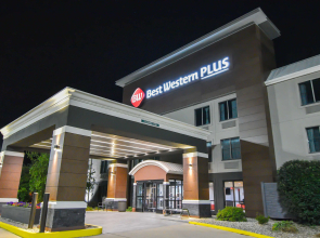 Best Western Plus Lafayette Hotel University Area