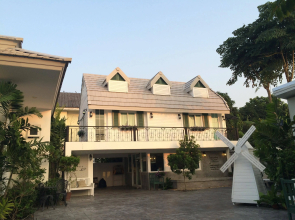 Baan Bor Bai Mai