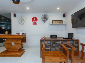 OYO 24750 Zoom Inn