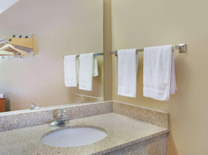 Sheraton Boston Needham Hotel