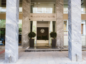Piraeus Port Hotel