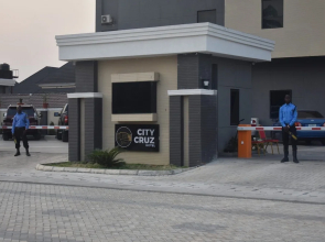 City Cruz Hotel