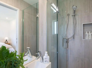 Hillside Villa 3 City Location Free Parking
