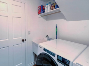 'northern Bliss' Modern Mtn-view Home in Fairbanks