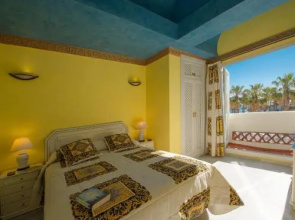 Apartamentos Puerto Marina Beach