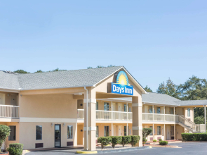 Days Inn by Wyndham Royston