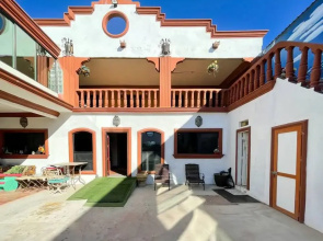Homely Mexican Accent Apartment 2