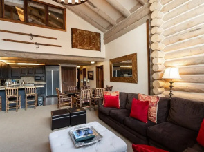 Pine Inn at Trail's End Lodge - Two Bedroom Residence with Spa #8 2 Condo