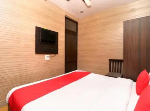 OYO 28162 Hotel Prince