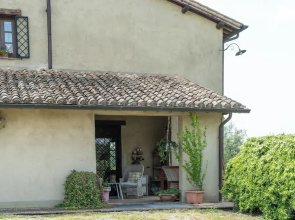 Tenuta di campagna con piscina immersa nel verde