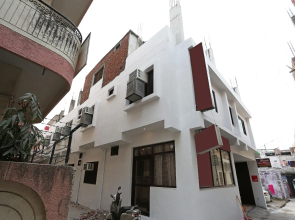 OYO 11623 Hotel Shiva Palace