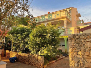 Red Apartment for 05