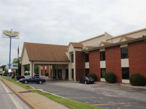 Eagles Nest Hotel