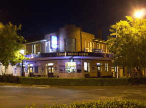 Court House Hotel
