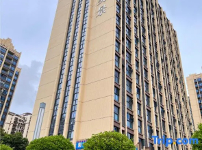 Lanyi Holiday Apartment (Doumen Aoyuan Branch)