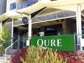 Qure Restaurant & Apartments