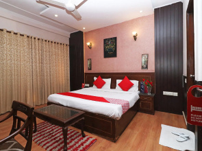 OYO 566 Hotel Soni Villa
