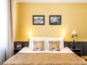 Kreutzwald Hotel Таллин