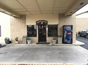 Inn At Mexia