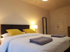 5 Royal View Apartments