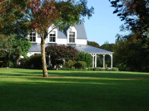 Woodlands Park B & B